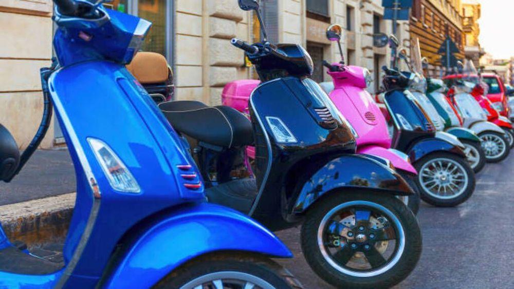 Electric Scooter vs Petrol Scooter: What's Right for You in 2025?